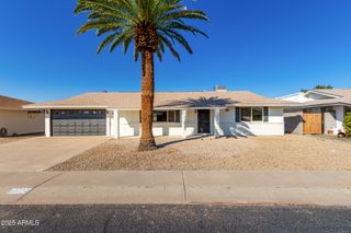 10724 W CAMELOT Circle, Sun City, AZ 85351