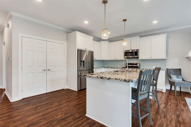 406 Clear Lake Road, Clear Lake Shores, TX 77565