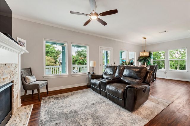 406 Clear Lake Road, Clear Lake Shores, TX 77565