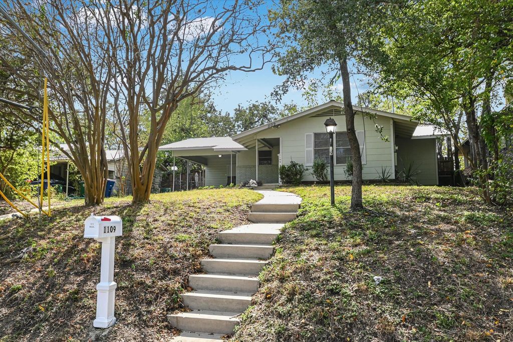 1109 Edgewood Ave, Austin, TX 78722