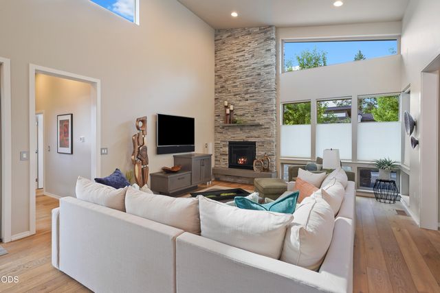 2749 NW Shields Drive, Bend, OR 97703
