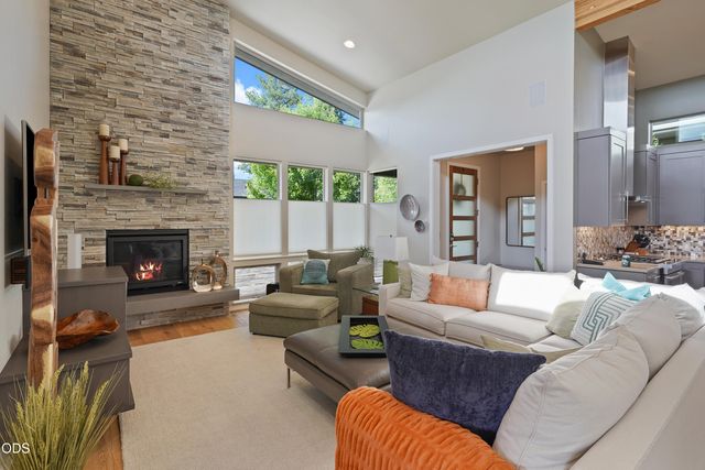 2749 NW Shields Drive, Bend, OR 97703