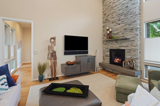 2749 NW Shields Drive, Bend, OR 97703