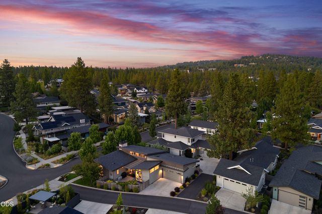 2749 NW Shields Drive, Bend, OR 97703
