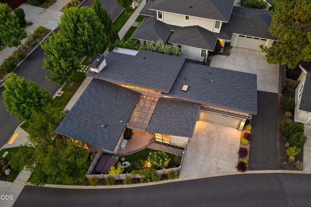 2749 NW Shields Drive, Bend, OR 97703