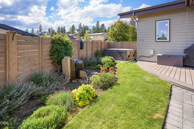 2749 NW Shields Drive, Bend, OR 97703
