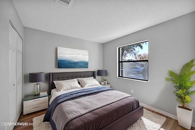 8429 LONG MEADOW Circle N, Jacksonville, FL 32244