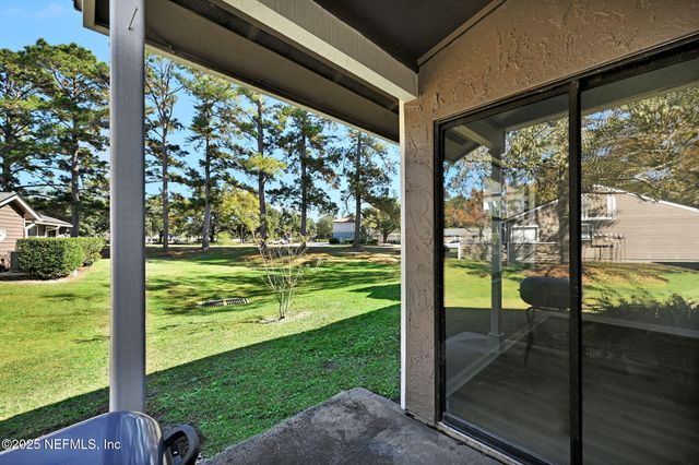 8429 LONG MEADOW Circle N, Jacksonville, FL 32244