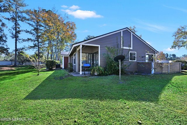 8429 LONG MEADOW Circle N, Jacksonville, FL 32244