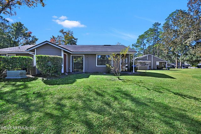 8429 LONG MEADOW Circle N, Jacksonville, FL 32244