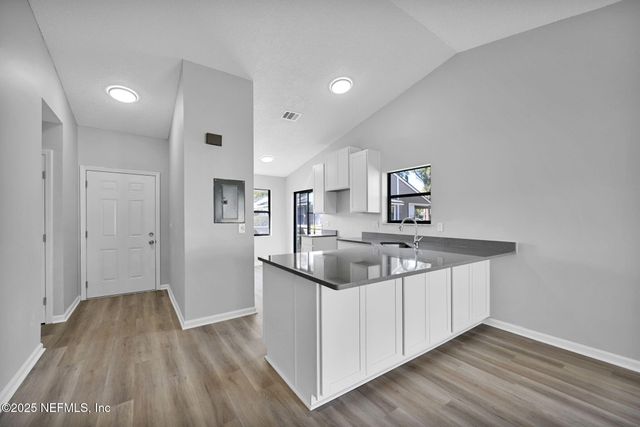 8429 LONG MEADOW Circle N, Jacksonville, FL 32244