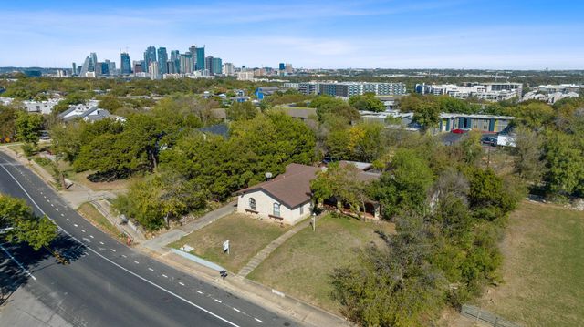 1910 Woodland Ave, Austin, TX 78741