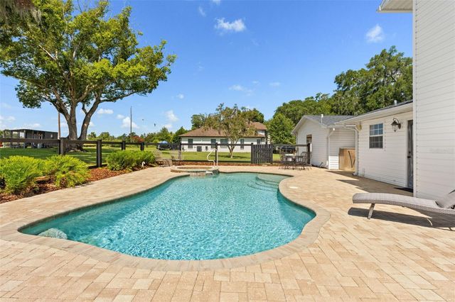 37714 FAIRFIELD LANE, Dade City, FL 33525
