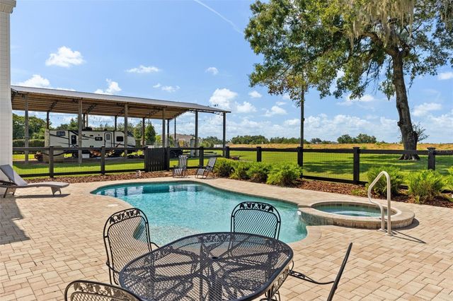 37714 FAIRFIELD LANE, Dade City, FL 33525