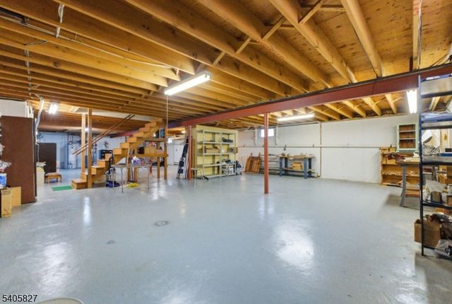 33 Edgemere Ter, Washington Twp., NJ 07882