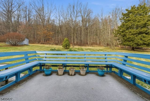 33 Edgemere Ter, Washington Twp., NJ 07882