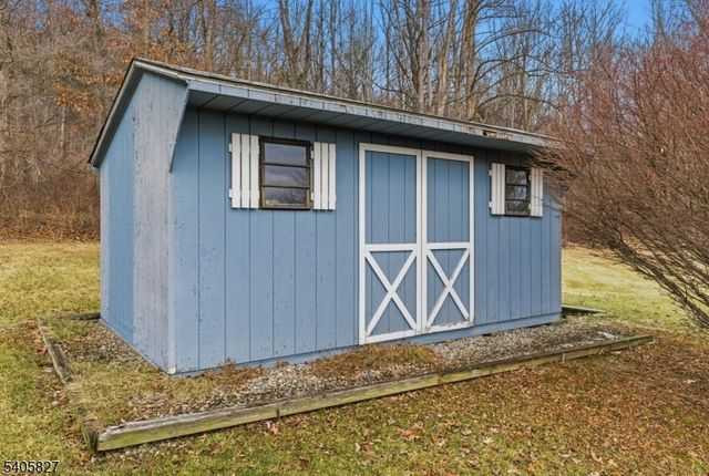 33 Edgemere Ter, Washington Twp., NJ 07882