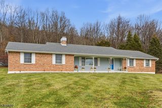 33 Edgemere Ter, Washington Twp., NJ 07882