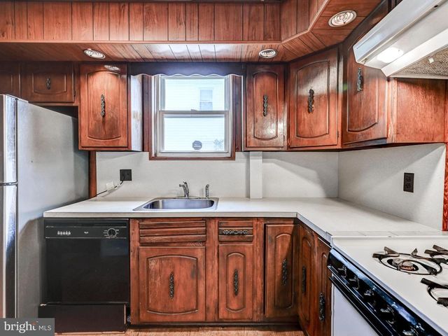 1823 DUNDALK AVE, Baltimore, MD 21222