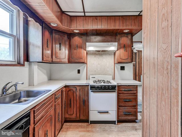 1823 DUNDALK AVE, Baltimore, MD 21222