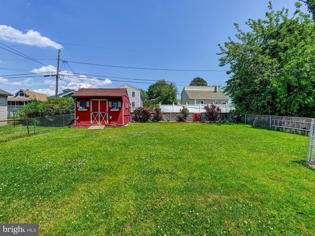 1823 DUNDALK AVE, Baltimore, MD 21222