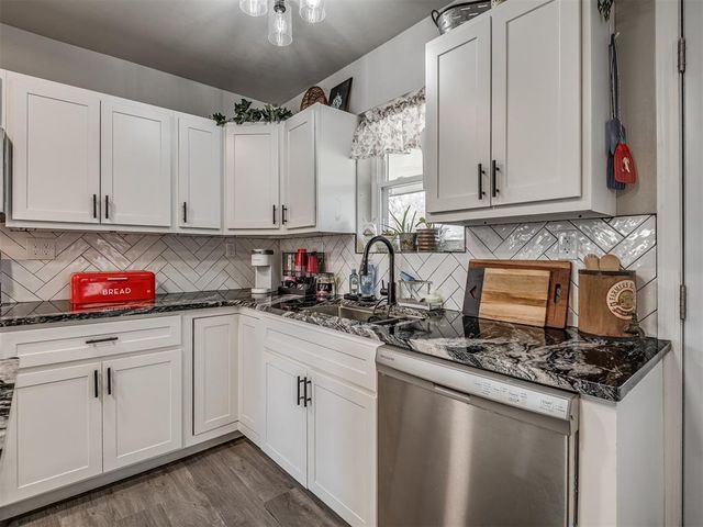 10828 Eastway Street, Mcloud, OK 74851