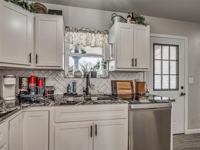 10828 Eastway Street, Mcloud, OK 74851