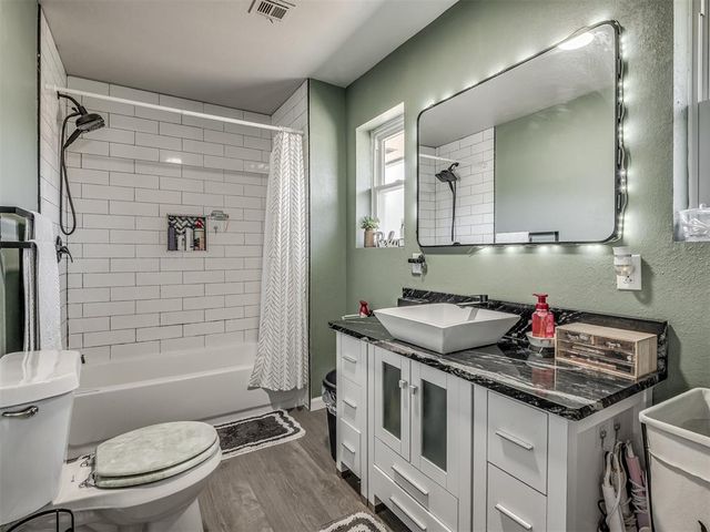 10828 Eastway Street, Mcloud, OK 74851