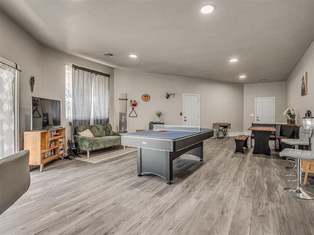 10828 Eastway Street, Mcloud, OK 74851