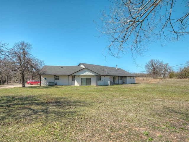 10828 Eastway Street, Mcloud, OK 74851