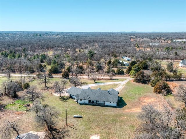 10828 Eastway Street, Mcloud, OK 74851