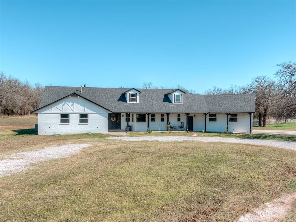 10828 Eastway Street, Mcloud, OK 74851