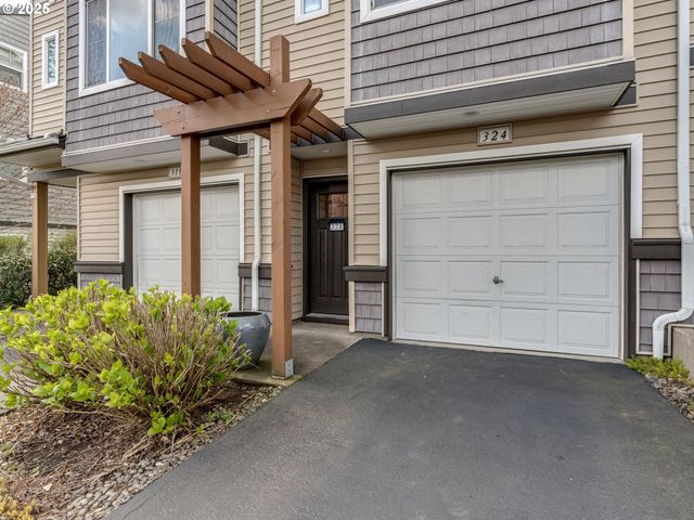 324 Ne EDGEWAY Dr, Hillsboro, OR 97006