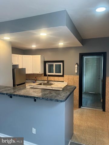 2106 S SHIELDS ST, Philadelphia, PA 19142