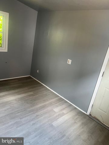 2106 S SHIELDS ST, Philadelphia, PA 19142
