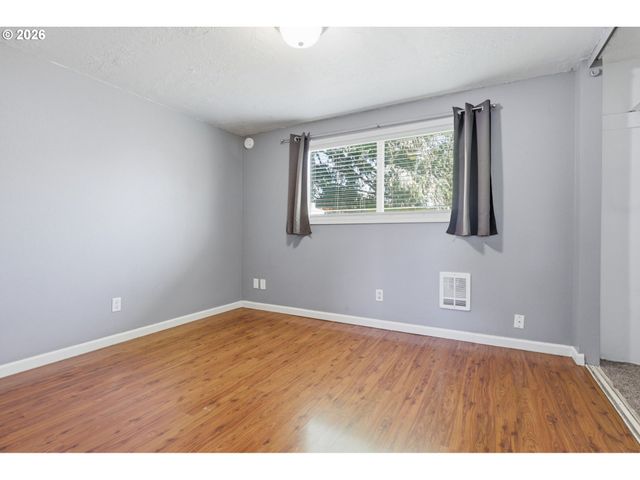 1510 N DEBORAH Rd, Newberg, OR 97132