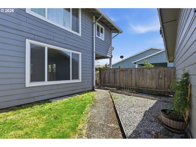 1510 N DEBORAH Rd, Newberg, OR 97132