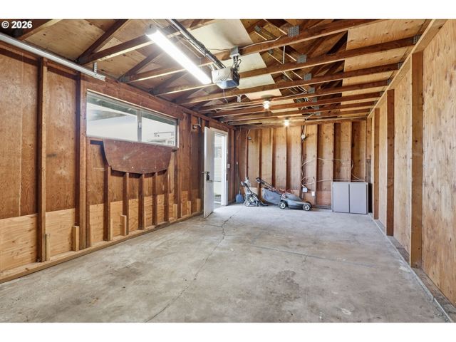 1510 N DEBORAH Rd, Newberg, OR 97132