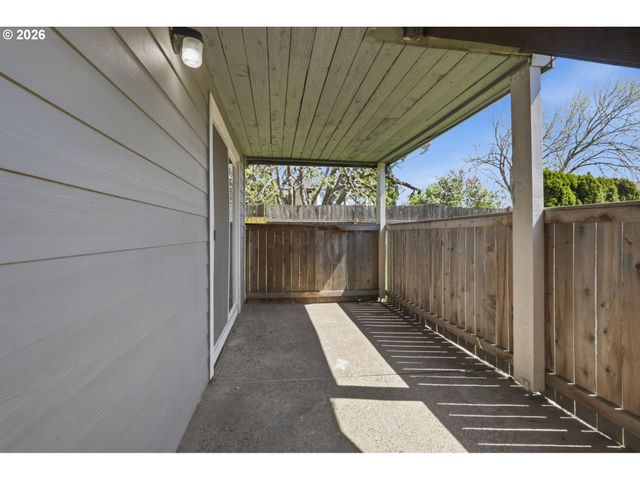 1510 N DEBORAH Rd, Newberg, OR 97132
