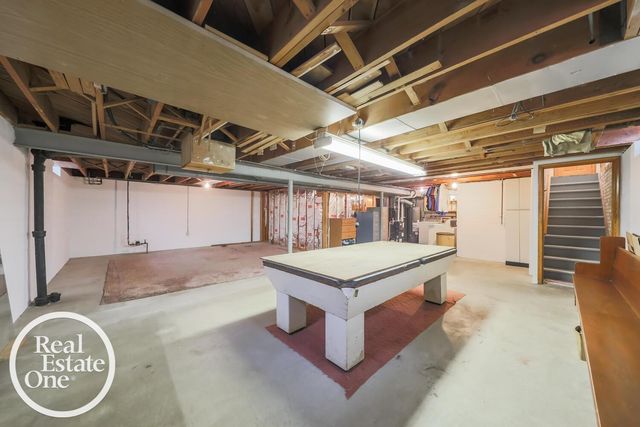 11234 Irvington Street, Warren, MI 48093