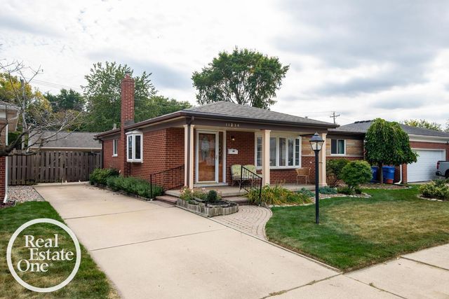 11234 Irvington Street, Warren, MI 48093