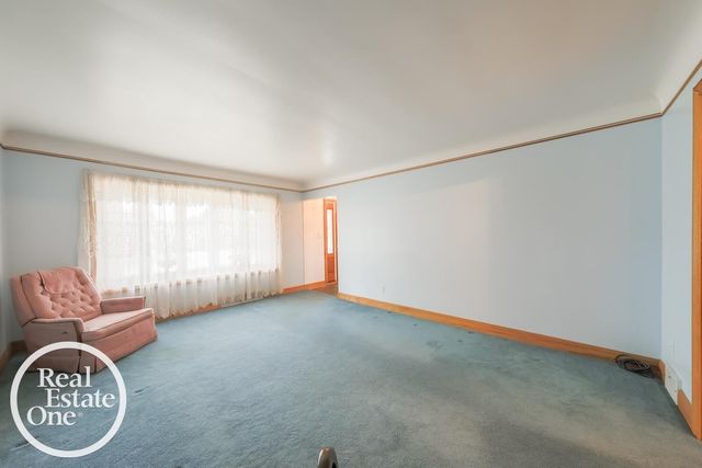 11234 Irvington Street, Warren, MI 48093