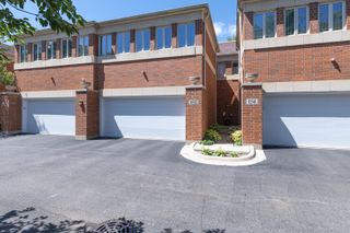 152 Finstad Drive, Libertyville, IL 60048