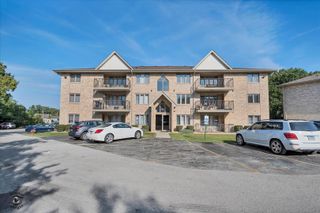 5150 Shadow Creek Drive 4, Oak Forest, IL 60452