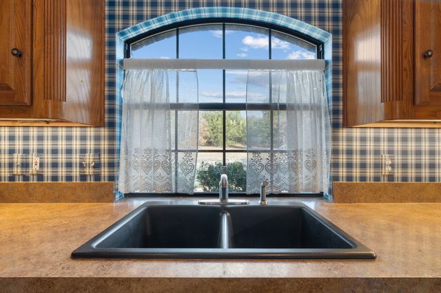 1317 Timber Ridge Road, Weatherford, TX 76088