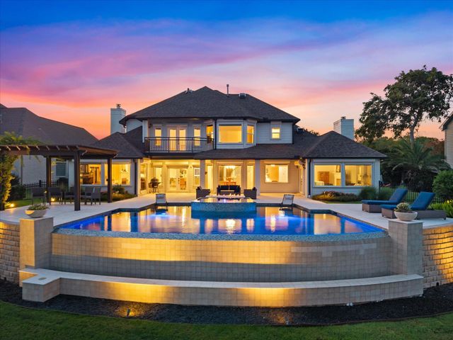 993 Sandy Court, La Porte, TX 77571