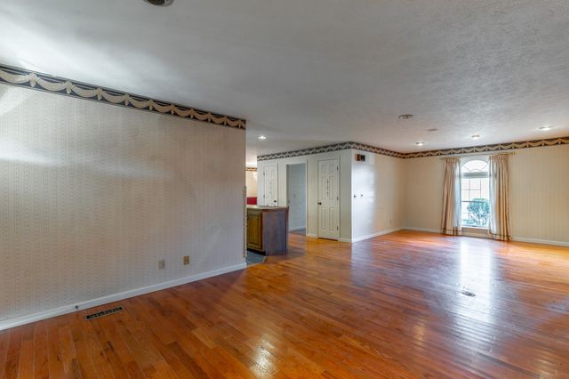 521 Countryside Drive, Evensville, TN 37332