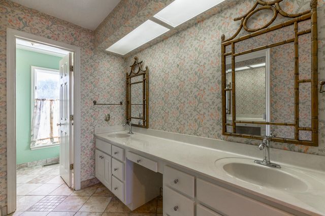 521 Countryside Drive, Evensville, TN 37332