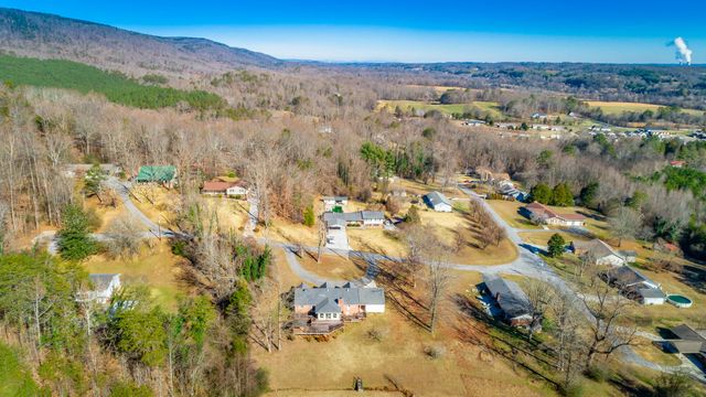 521 Countryside Drive, Evensville, TN 37332