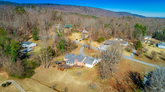 521 Countryside Drive, Evensville, TN 37332